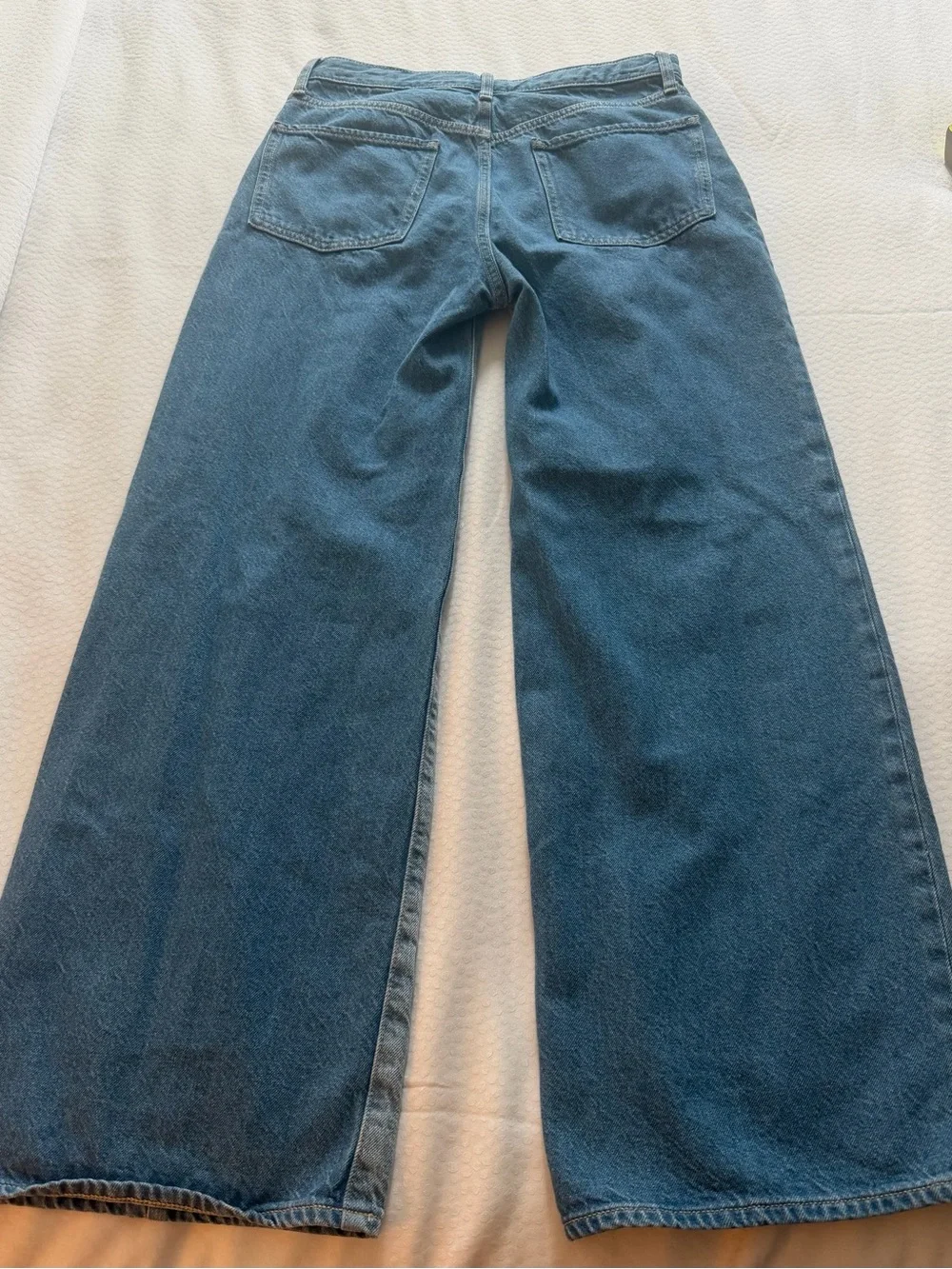 Old Navy Two-Tone Wide Leg Jeans in Light Blue and Dark Blue